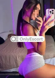 3508672957